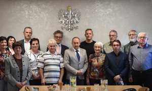 zdjecie na stronie o tytule: Delegacja Austrii z wizytą w Łopusznie - rozmawiano o współpracy w zakresie edukacji historycznej